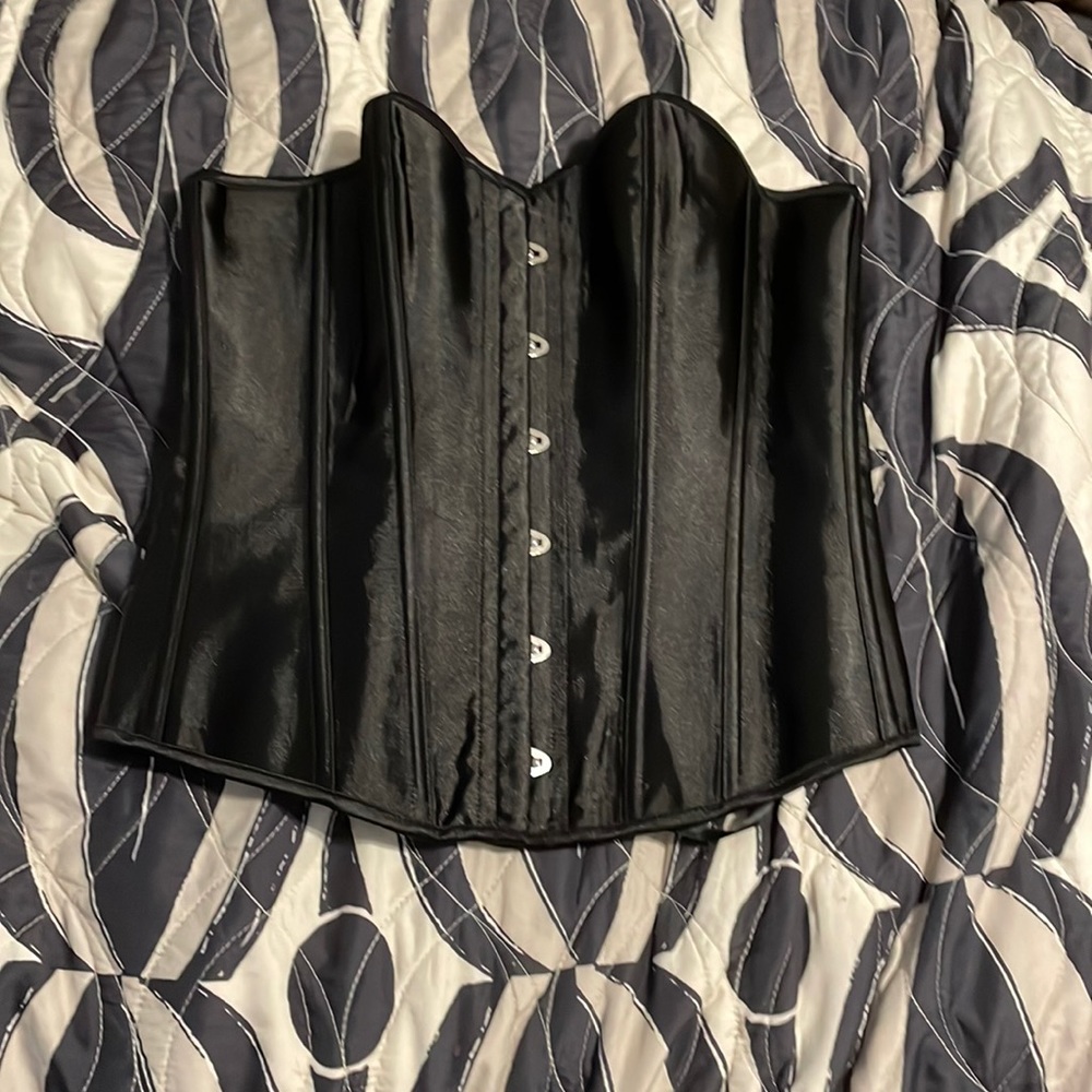 Black Overbust Corset